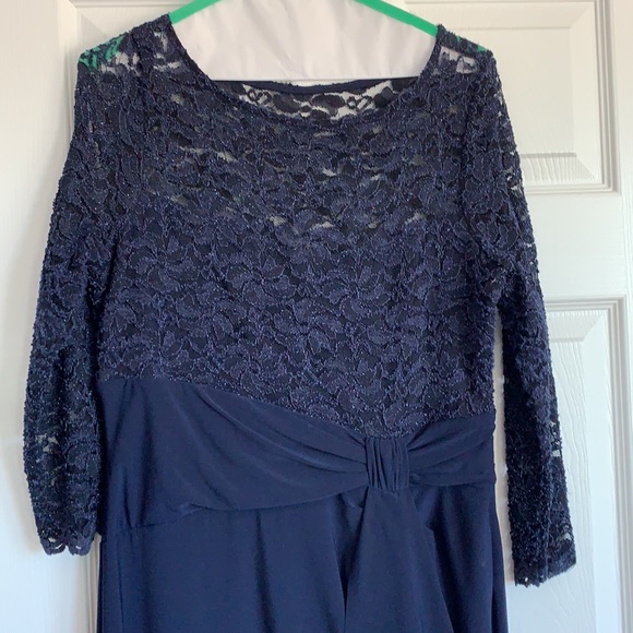 Dark Blue Evening Gown - Picture 2 of 4